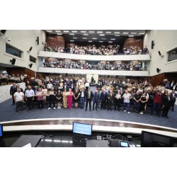 Assembleia reconhece a visão e a determinação dos empreendedores do Paraná